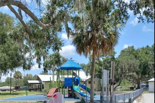 Building Photo - 3063 Lake June Blvd