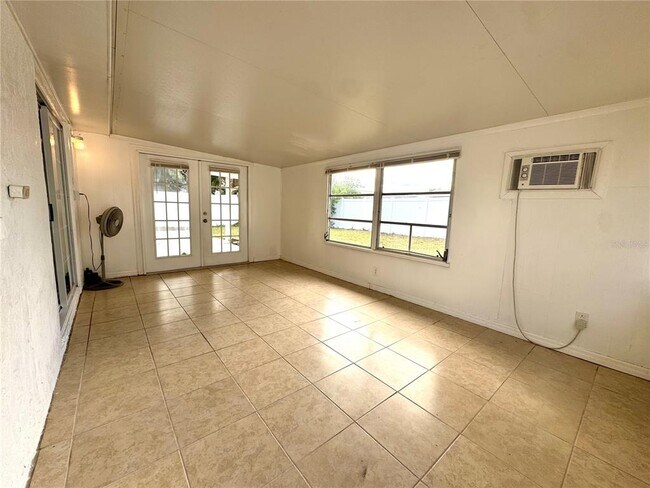 Building Photo - 3524 Chauncy Rd