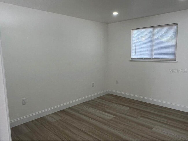 Building Photo - 831 Wolf Trail