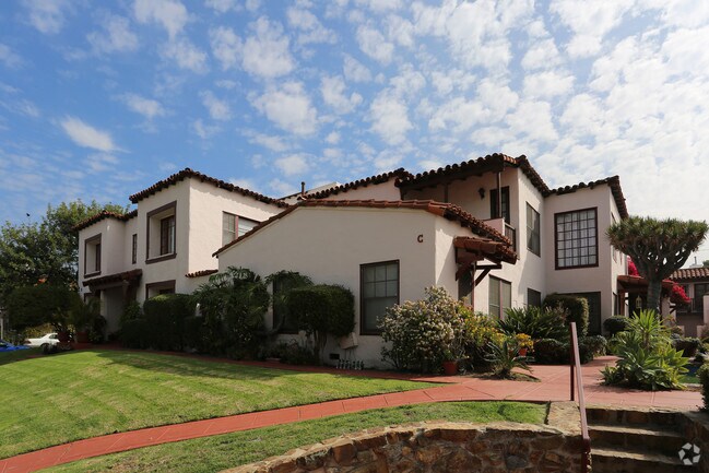 Building Photo - Patio Laguna Apartments