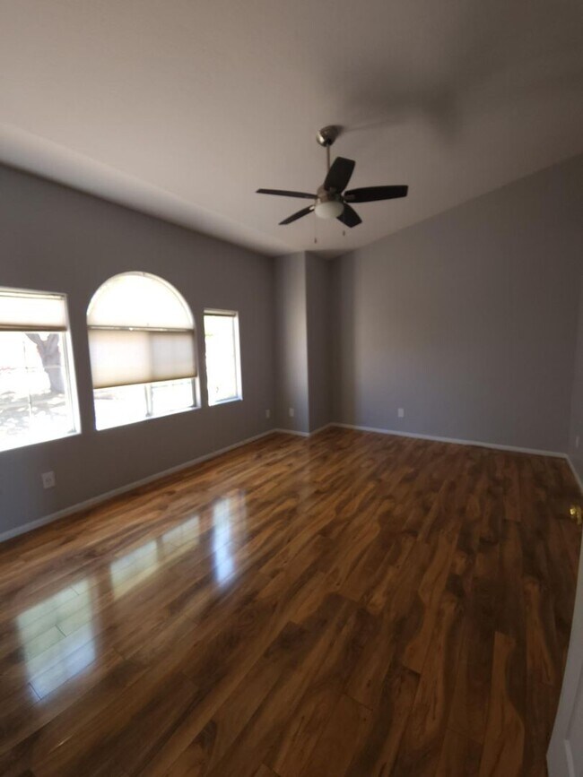 Building Photo - Gated Community at La Reserve Oro Valley_ ...