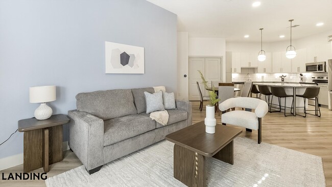 Building Photo - 13701 Montfort Dr