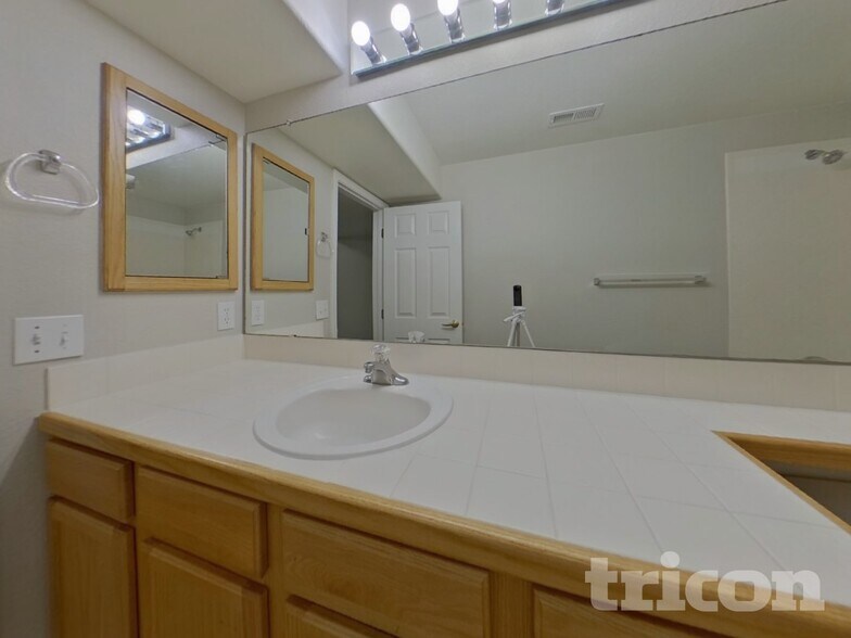 Building Photo - 2326 Shoshone Valley Trail