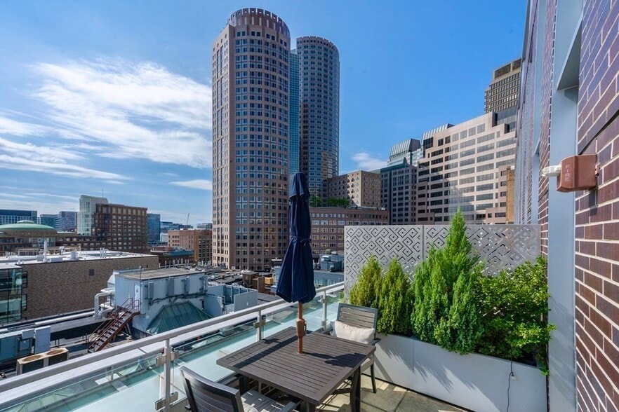 Building Photo - 80 Broad St