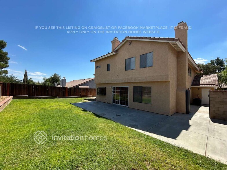 Building Photo - 4811 Cocina Ln