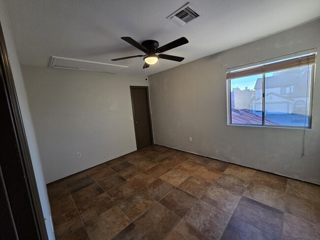 Building Photo - 1220 E Campbell Ave