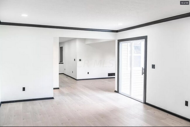 Building Photo - 1560 Waterstone Ct