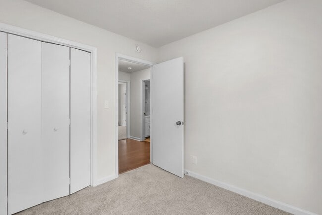 Building Photo - 512 Pointer Ln