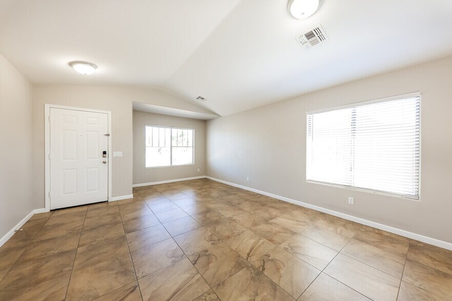 Building Photo - 3876 S Shiloh Way