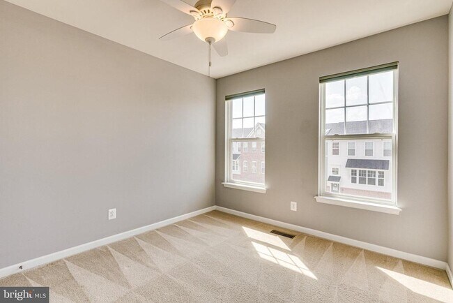 Building Photo - 43472 Hopestone Terrace