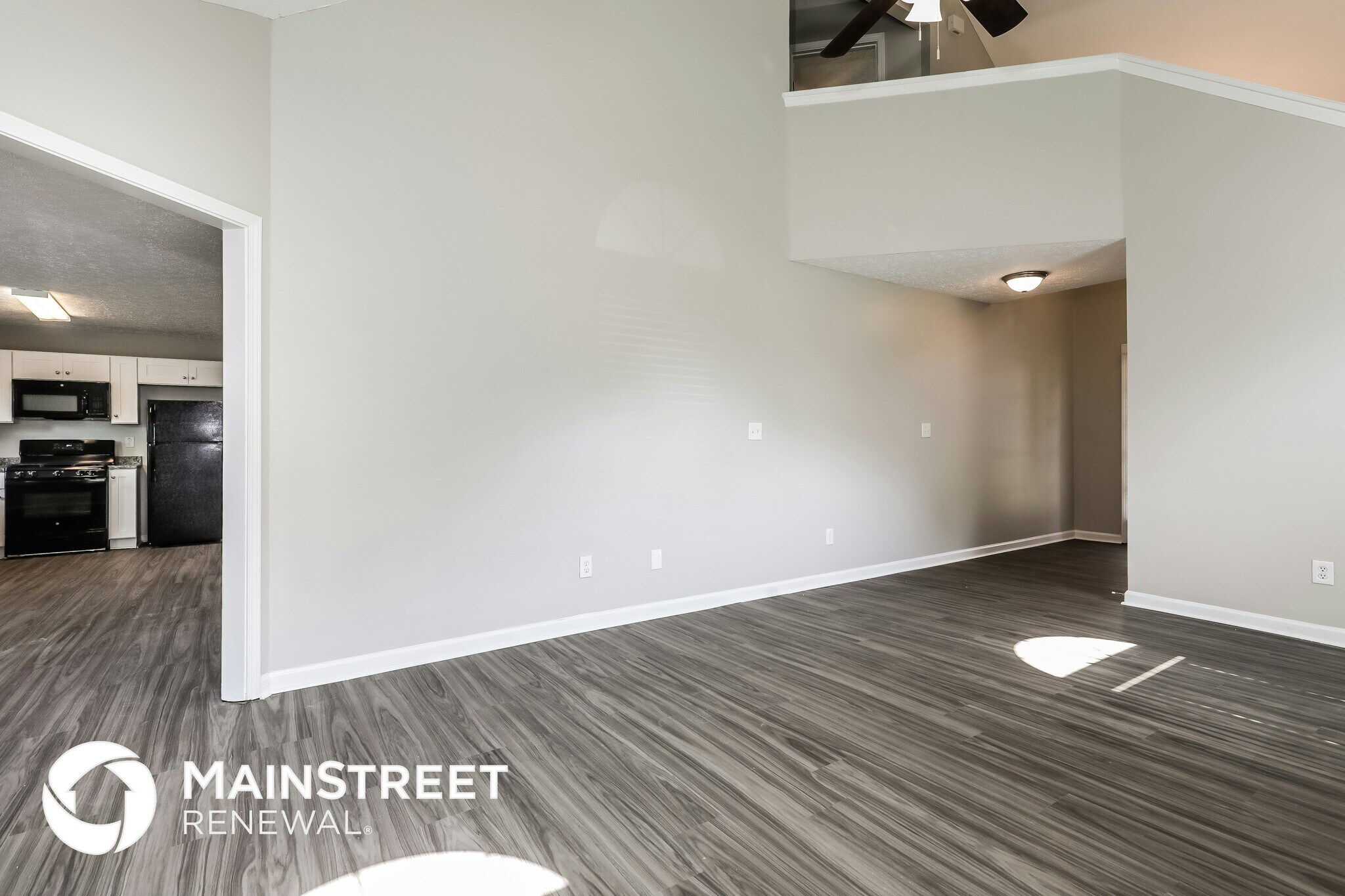 Building Photo - 7925 Woodlake Dr