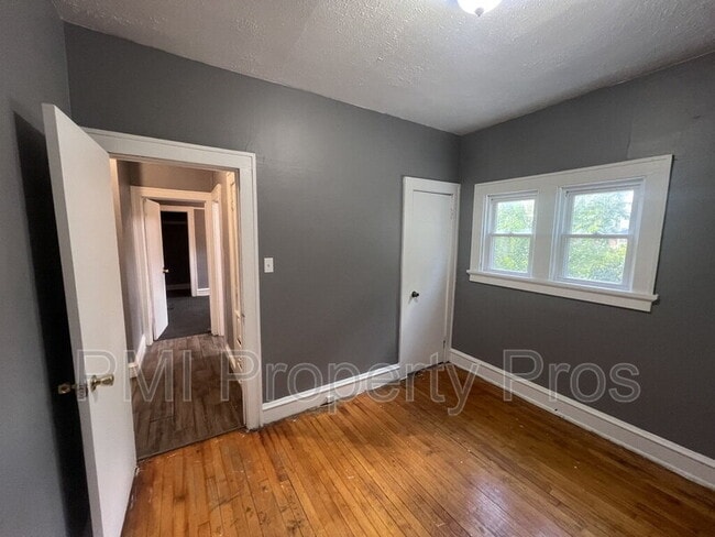 Building Photo - 1536 N 38th St
