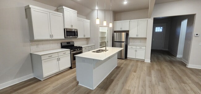 Building Photo - 5301 SW Firethorn Ln