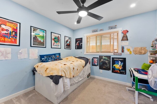 Building Photo - SPACIOUS 4 BEDROOM/2 BATHROOM HOME FOR REN...