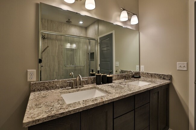 Building Photo - Gorgeous 3 Bedroom Home in Edwardsville