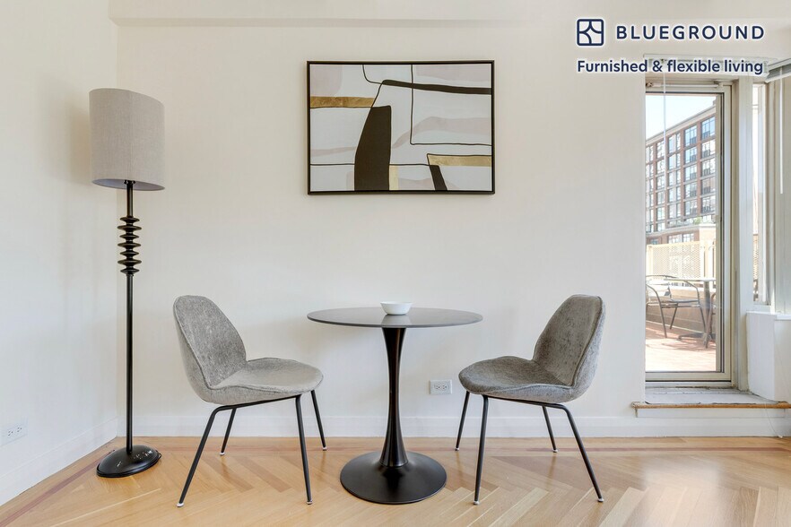 Building Photo - 30 Park Ave