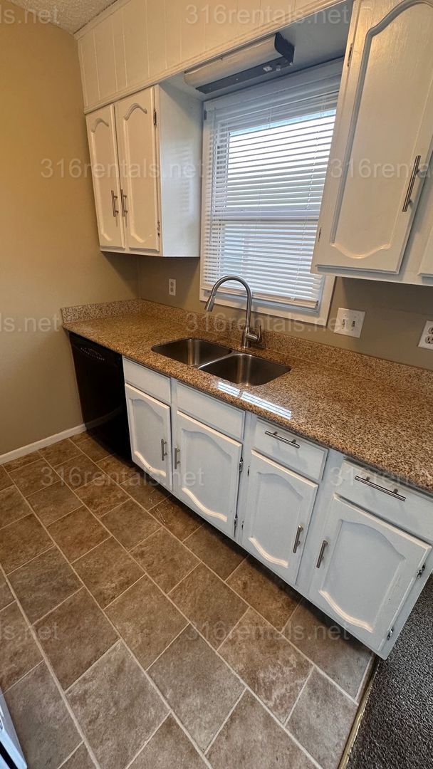 Building Photo - COMING SOON, PLEASE CHECK BACK.