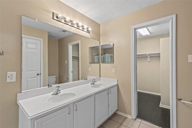 Building Photo - 3323 Atherton Canyon Ln