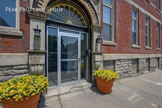 Primary Photo - 1506 William Howard Taft Rd