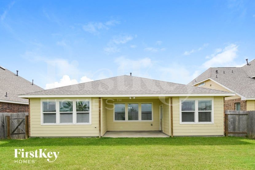 Building Photo - 8423 Montego Bay Dr