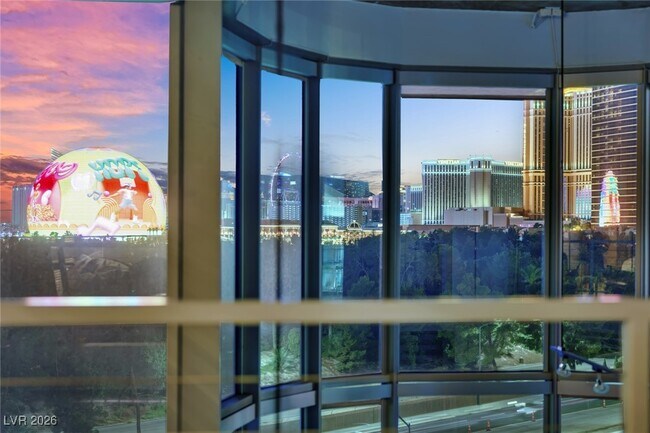 Building Photo - 360 E Desert Inn Rd