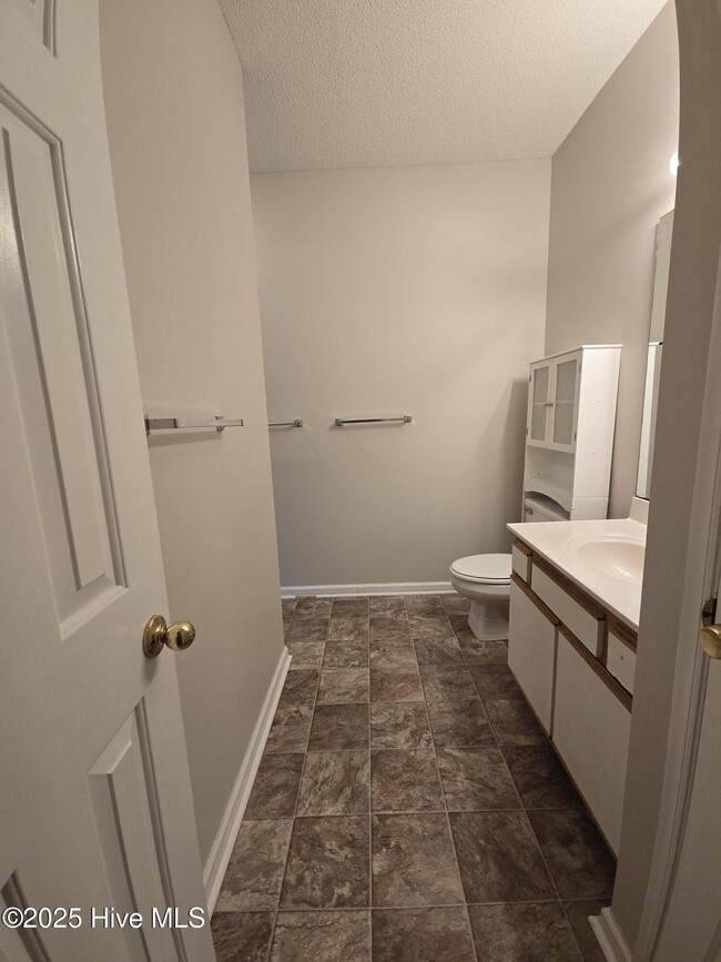 Building Photo - 723 Bragg Dr