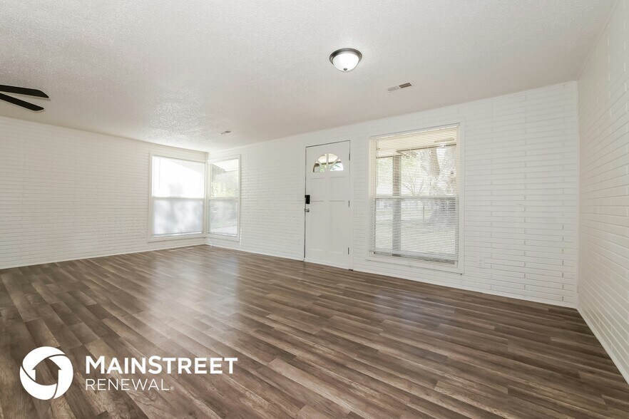 Building Photo - 607 Hamblen Rd