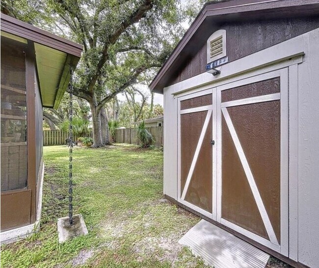 Building Photo - South Tampa RV + Boater’s dream!