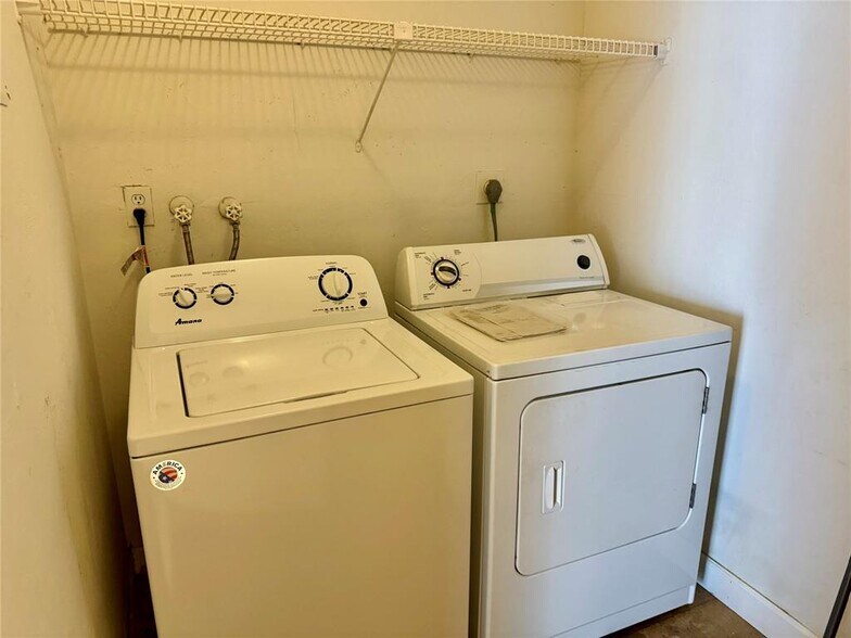 Building Photo - 11461 NW 38th St