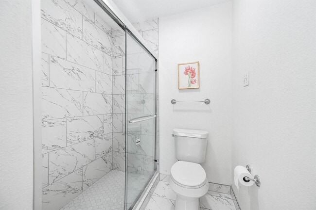 Building Photo - 13407 Wells River Dr