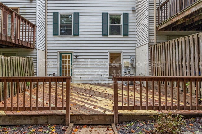 Building Photo - 9086 Tiffany Park Ct