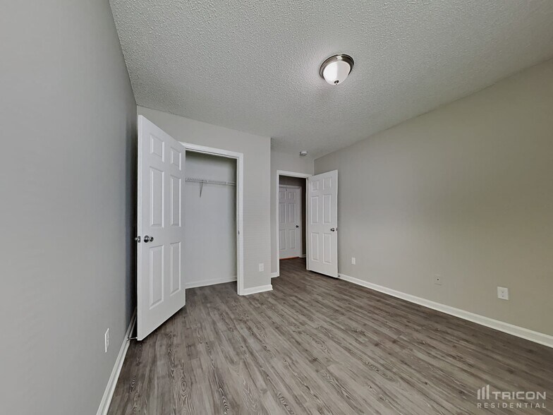 Building Photo - 5243 Moonlight Trail SW