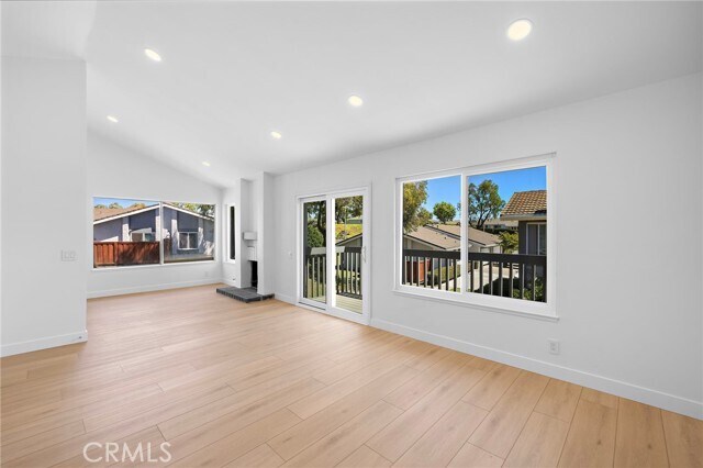 Building Photo - 3326 Calle La Veta