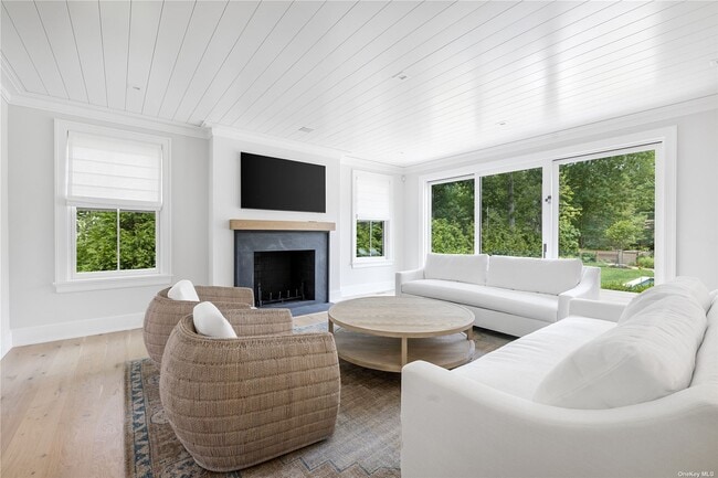 Building Photo - 23 Bayview Rd