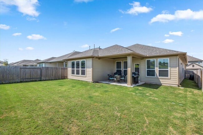 Building Photo - 6501 Velvet Leaf Ln