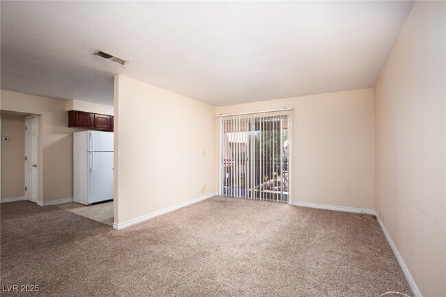 Building Photo - 4310 Sandy River Dr