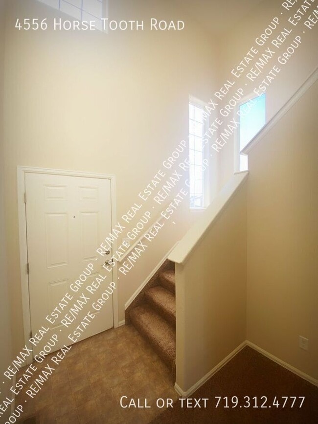 Building Photo - 4556 Horse Tooth Rd