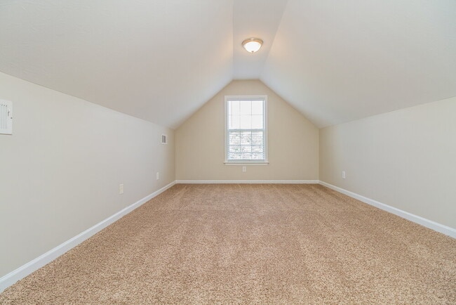 Building Photo - 2619 Danbury Cir