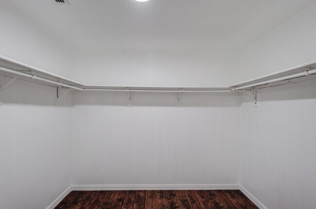 Building Photo - 519 Darlene Trail