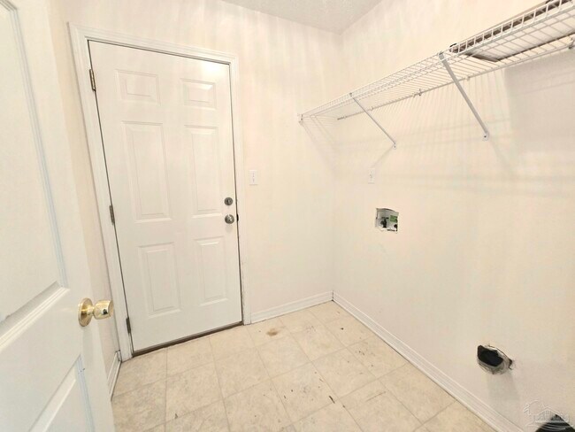 Building Photo - 2497 Redoubt Ave