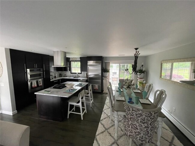 Building Photo - 83 Whiting St