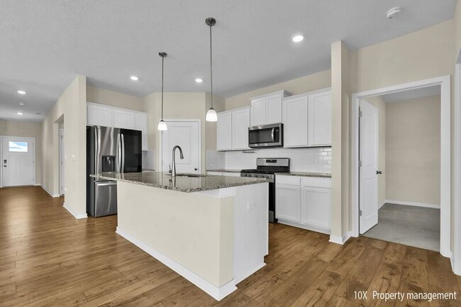 Building Photo - 5851 Ryman Dr