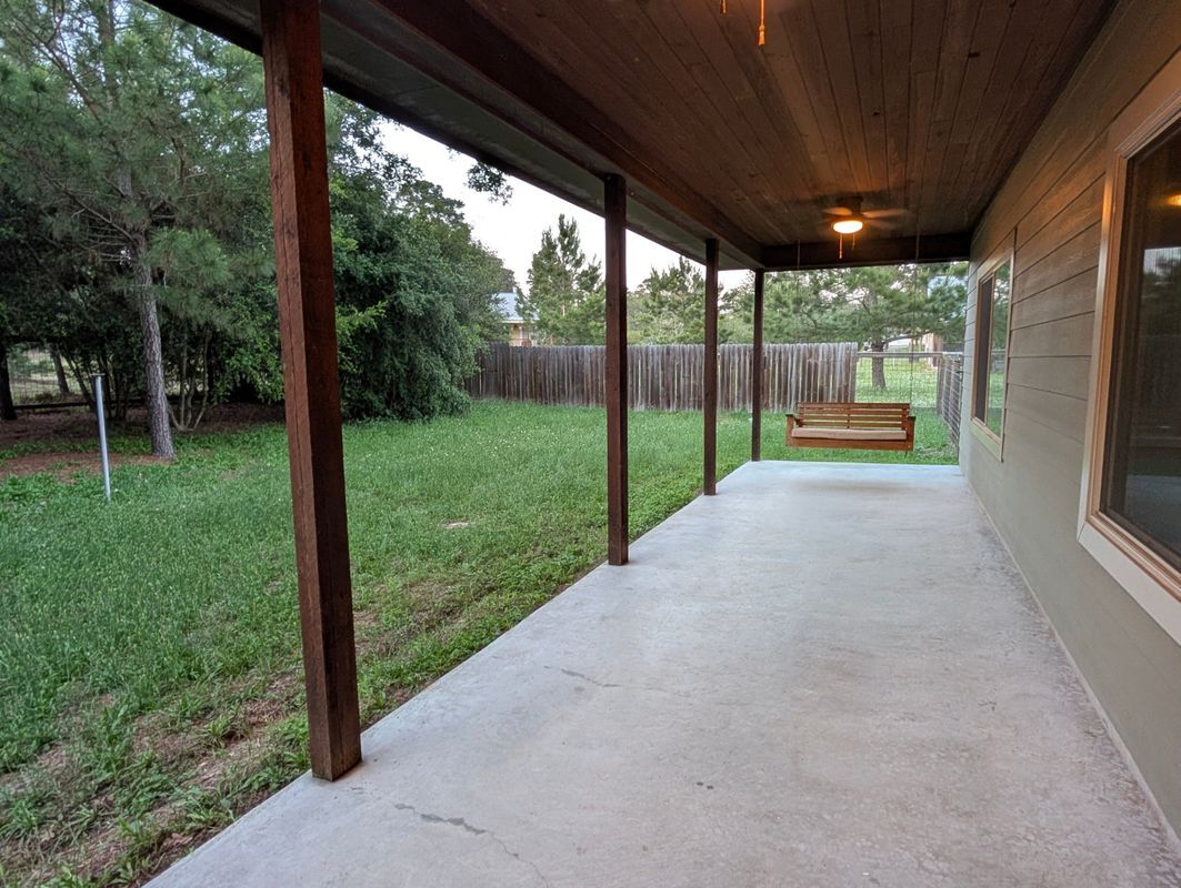 Building Photo - 178 S Buckhorn Dr
