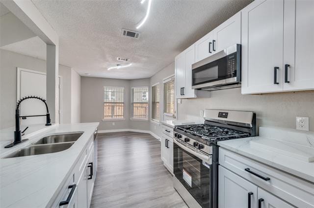 Building Photo - 2238 Arroyo Ave