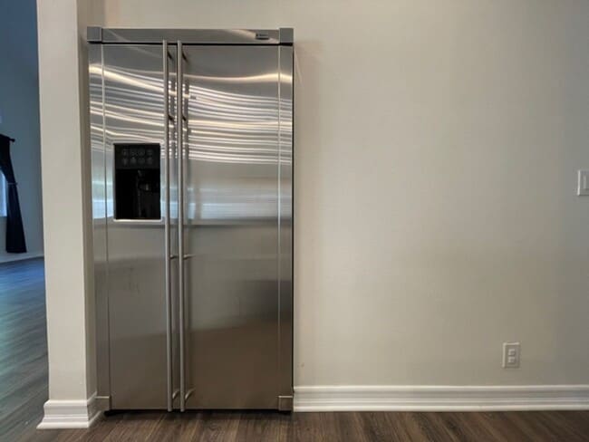 Building Photo - BEAUTIFUL 4 BEDROOM + 3 BATHROOM HOUSE IN SANTA CLARITA AVAILABLE NOW!