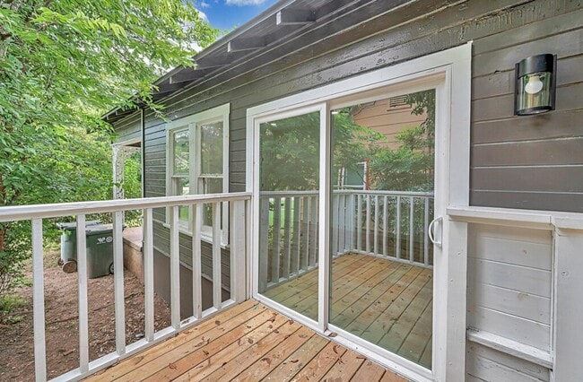 Building Photo - Newly Renovated 3 Bed, 3 Bath Home in Waco