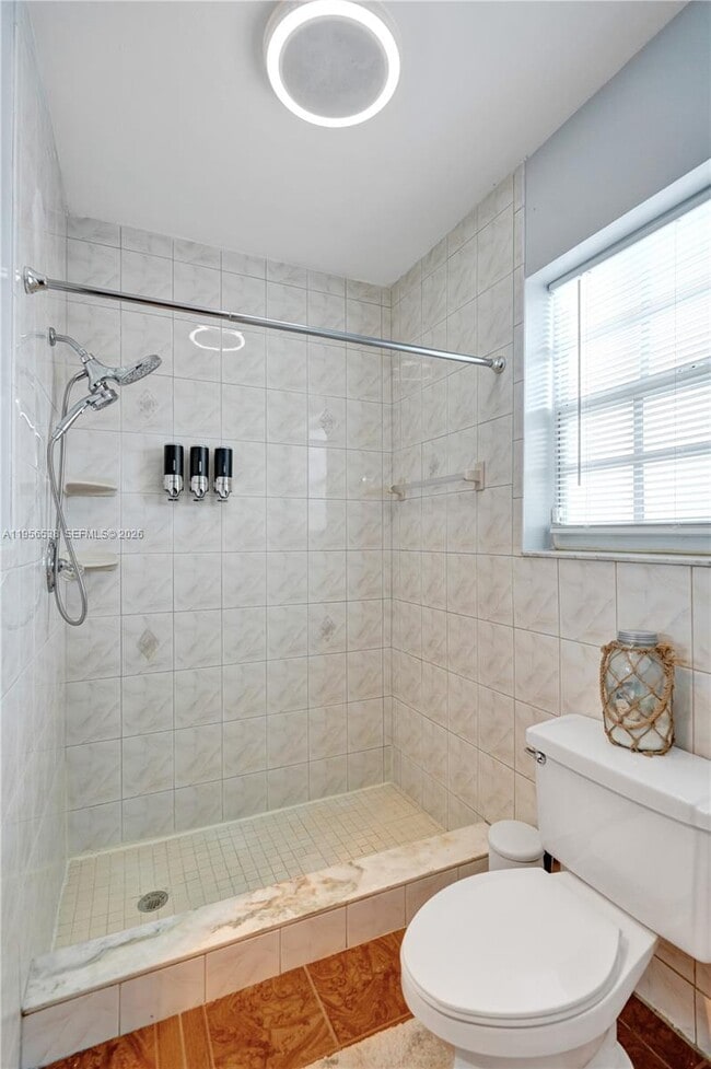 Building Photo - 5380 SW 8th Ct