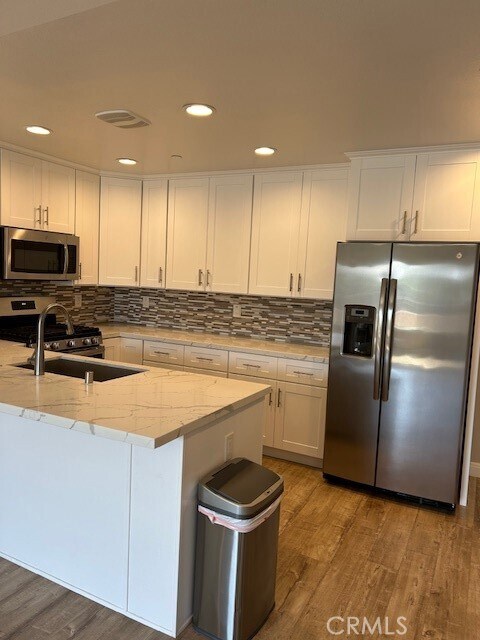 Building Photo - 16408 Valencia Ave