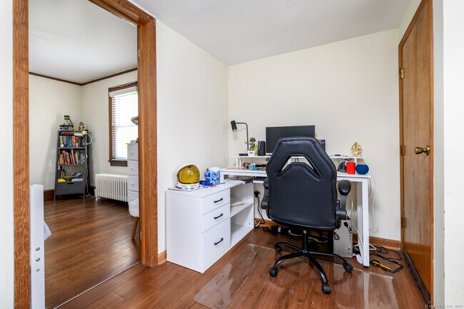 Building Photo - 291 Delavan Ave