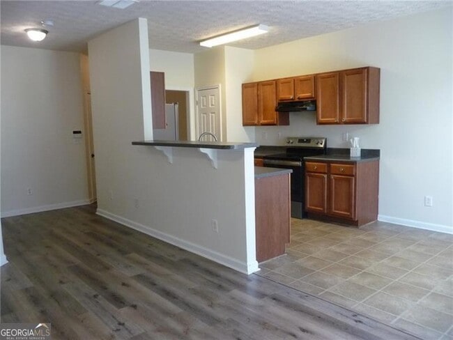 Building Photo - 52 Providence Oak Ct SE